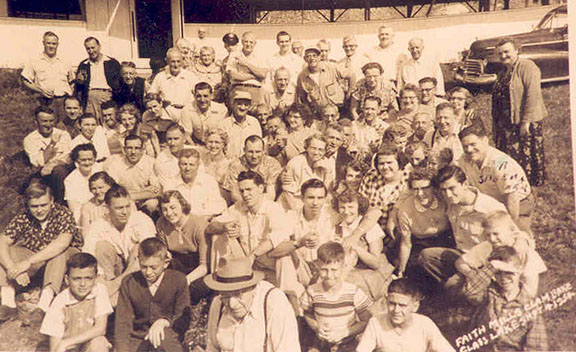 Faith Mills picnic at Glass Lake, 1954
